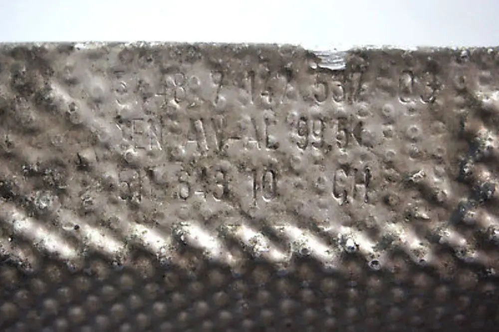 BMW E87 116i 118i Deflettore Aria Cambio - SKU 7147537 - Numero di parte 7147537