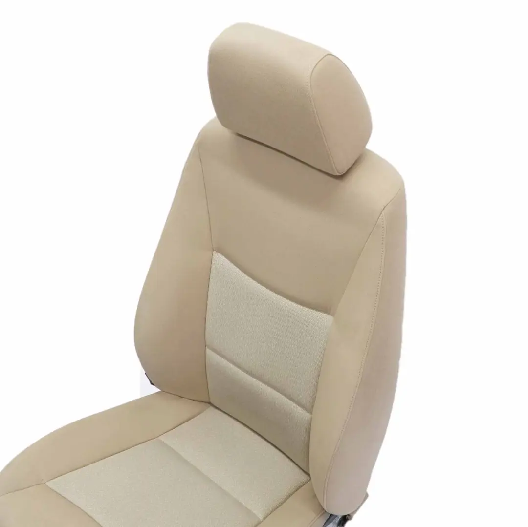 Tessuto Tessuto Interno Anteriore Destro Sedile Beige per BMW Serie 3 E90 E91 con numero di parte 7147682 BMW Serie 3 E90 E91 Tessuto Tessuto Interno Anteriore Destro Sedile Beige - SKU 7147682 - Numero di parte 7147682