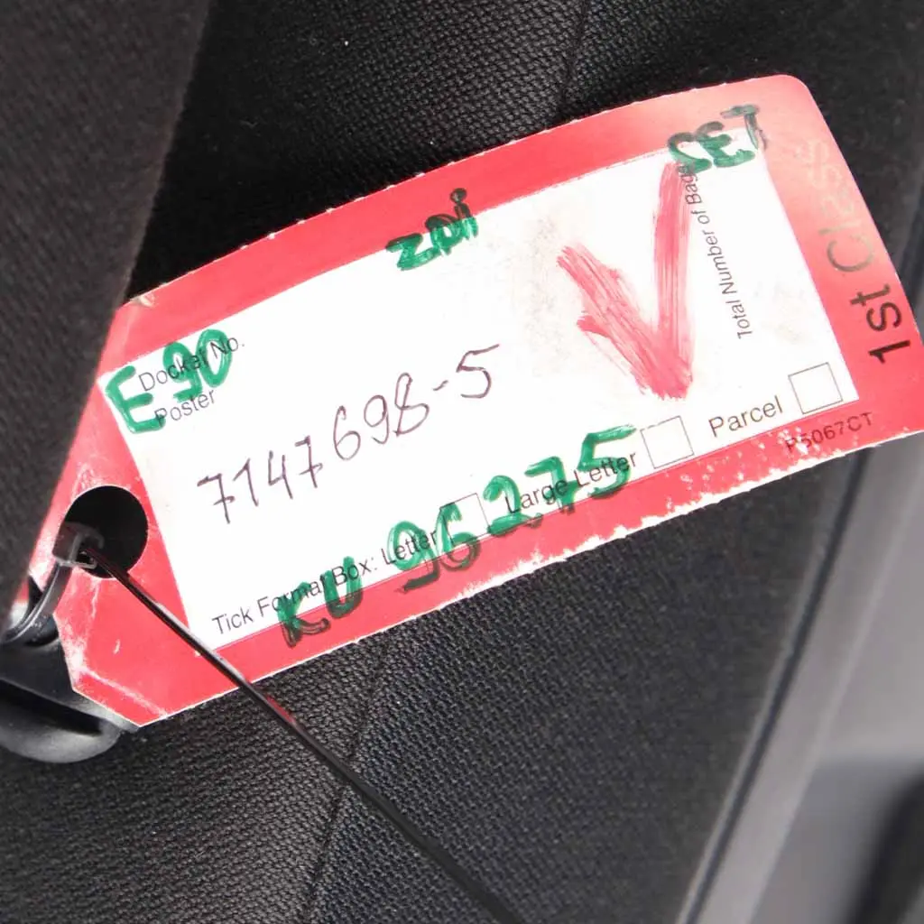 Front Seats BMW E90 E91 Cloth Fabric Fluid Linea Anthracite Left Right N/O/S to with Part number 7147698 Front Seats BMW E90 E91 Cloth Fabric Fluid Linea Anthracite Left Right N/O/S - SKU 7147698-5 - Part number 7147698