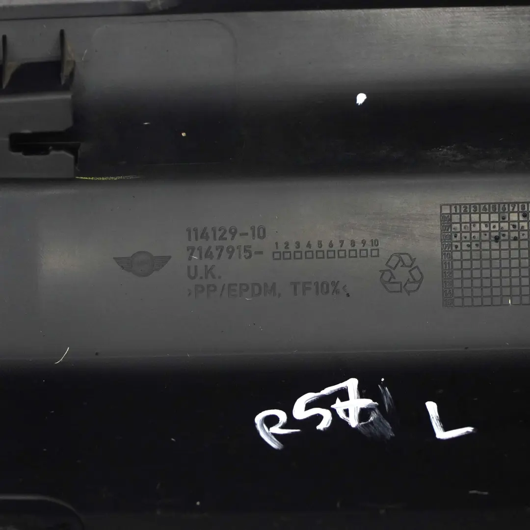 Cote Revetement Seuil Performance a Gauche pour Mini R57 à propos du numéro de pièce 7147915 Mini R57 Cote Revetement Seuil Performance a Gauche - SKU 7147915-2 - Numéro de pièce 7147915