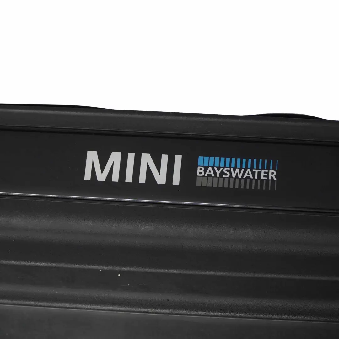 Umbral puerta izquierdo Cubre faldón lateral Bayswater para Mini R56 Cooper S con número de pieza 7147915 Mini R56 Cooper S Umbral puerta izquierdo Cubre faldón lateral Bayswater - SKU 7147915-9 - Número de pieza 7147915