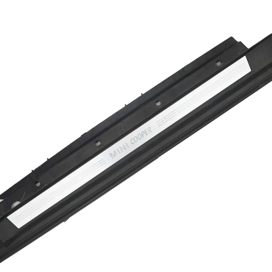 FALDA LATERAL DERECHA CUBIERTA para MINI Cooper R57 con número de pieza 7147916 MINI Cooper R57 FALDA LATERAL DERECHA CUBIERTA - SKU 7147916-4 - Número de pieza 7147916