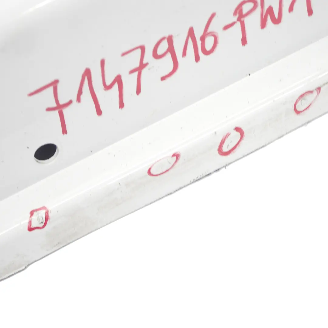 Gonna Laterale Destra Cooper S Coperchio soglia Bianco pepe per Mini R56 con numero di parte 7147916 Mini R56 Gonna Laterale Destra Cooper S Coperchio soglia Bianco pepe - SKU 7147916-PW1 - Numero di parte 7147916