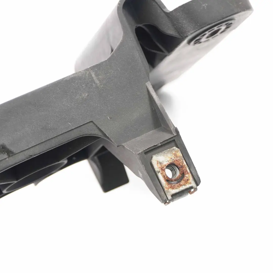 Delantero Izquierdo Soporte De Faro delantero para BMW E81 E87 130i E88 con número de pieza 7148761 BMW E81 E87 130i E88 Delantero Izquierdo Soporte De Faro delantero - SKU 7148761-1 - Número de pieza 7148761