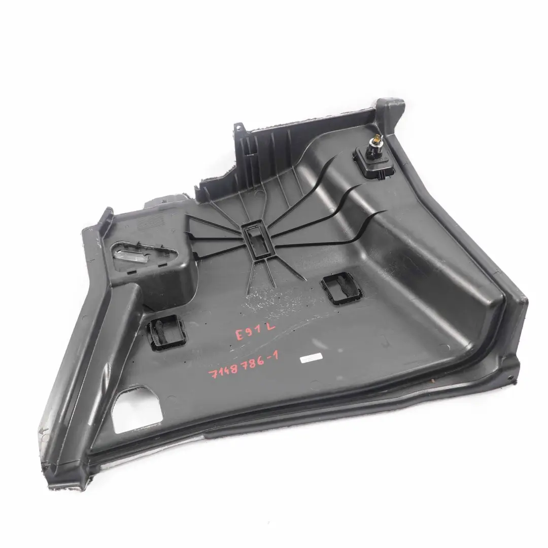Pannello Rivestimento Sinistro Batteria Supplementare Anthrazit per BMW E91 Touring con numero di parte 7148786 BMW E91 Touring Pannello Rivestimento Sinistro Batteria Supplementare Anthrazit - SKU 7148786-1 - Numero di parte 7148786