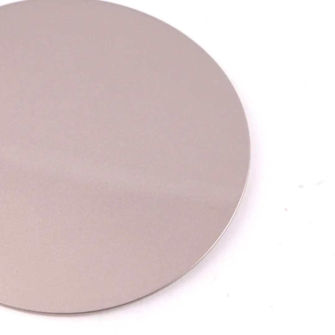 Filler In Flap Cap Velvet Silver Metallic B31 to Fuel Cover MINI R55 R56 with Part number 7148883 Fuel Cover MINI R55 R56 Filler In Flap Cap Velvet Silver Metallic B31 - SKU 7148883-VSI - Part number 7148883