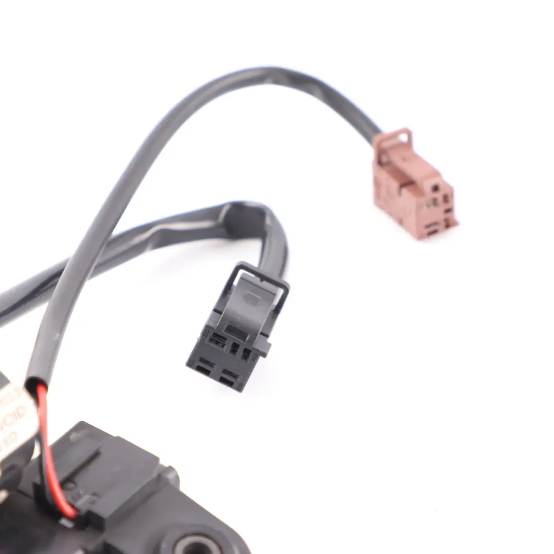 BMW E92 anteriore destro del conducente cintura di sicurezza Handover Chrome - SKU 7149308-1 - Numero di parte 9148512