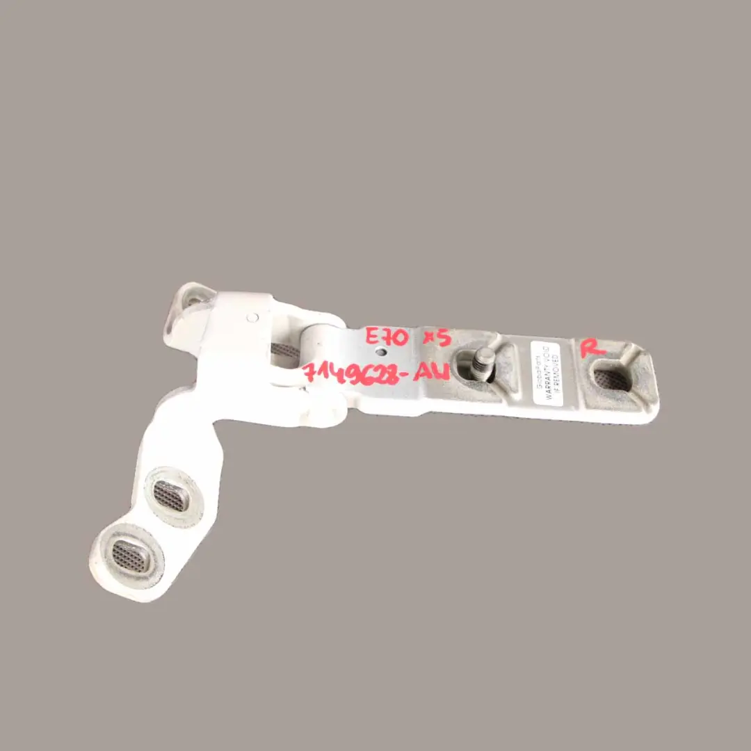 Zawias Klapy Tylniej Prawy Alpinweiss do BMW X5 E70 o numerze 7170922 BMW X5 E70 Zawias Klapy Tylniej Prawy Alpinweiss - SKU 7149628-AW - Numer Części 7170922