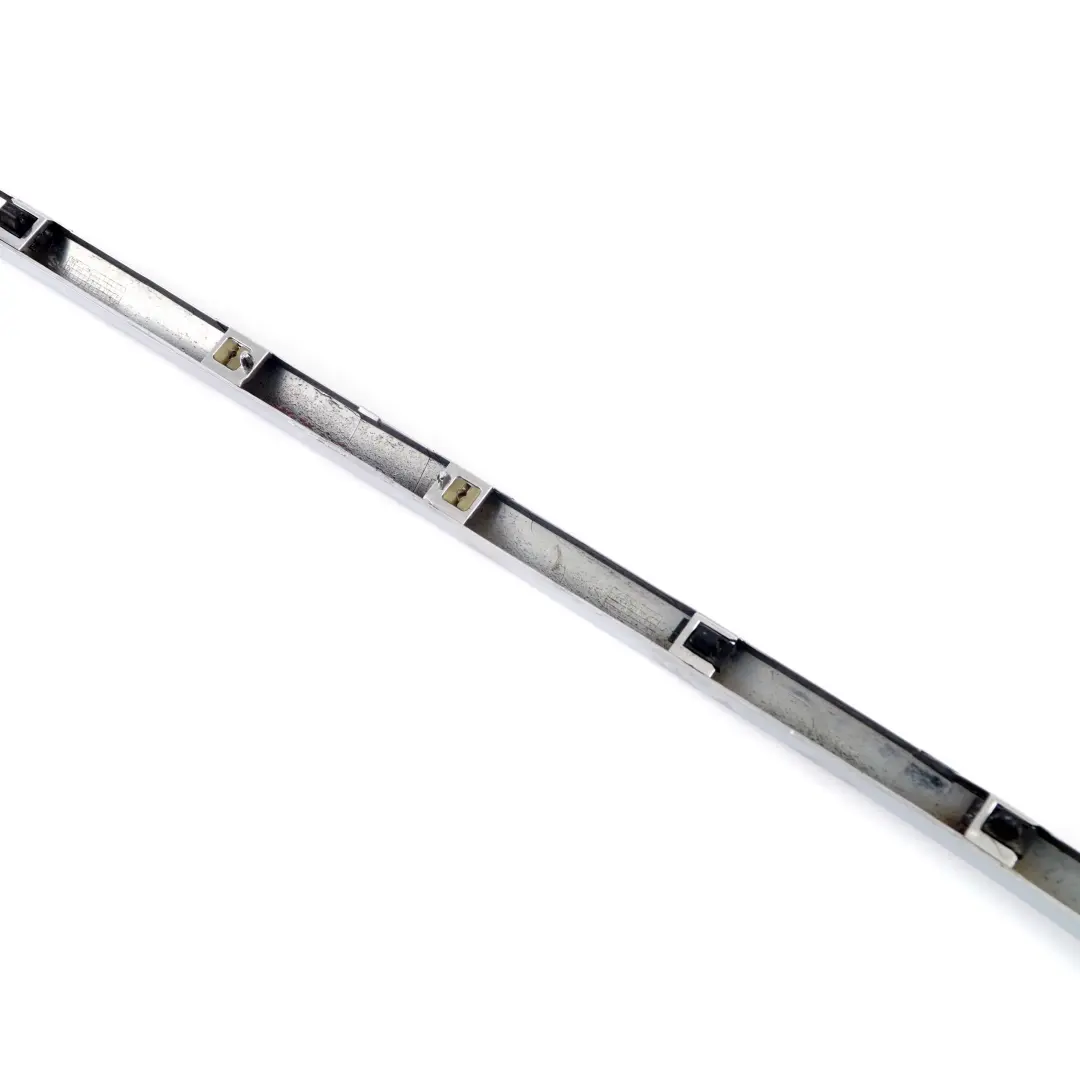 Moulure de Capot Avant CHROM pour Mini Cooper R55 R56 R57 à propos du numéro de pièce 7149957 Mini Cooper R55 R56 R57 Moulure de Capot Avant CHROM - SKU 7149957 - Numéro de pièce 7149957