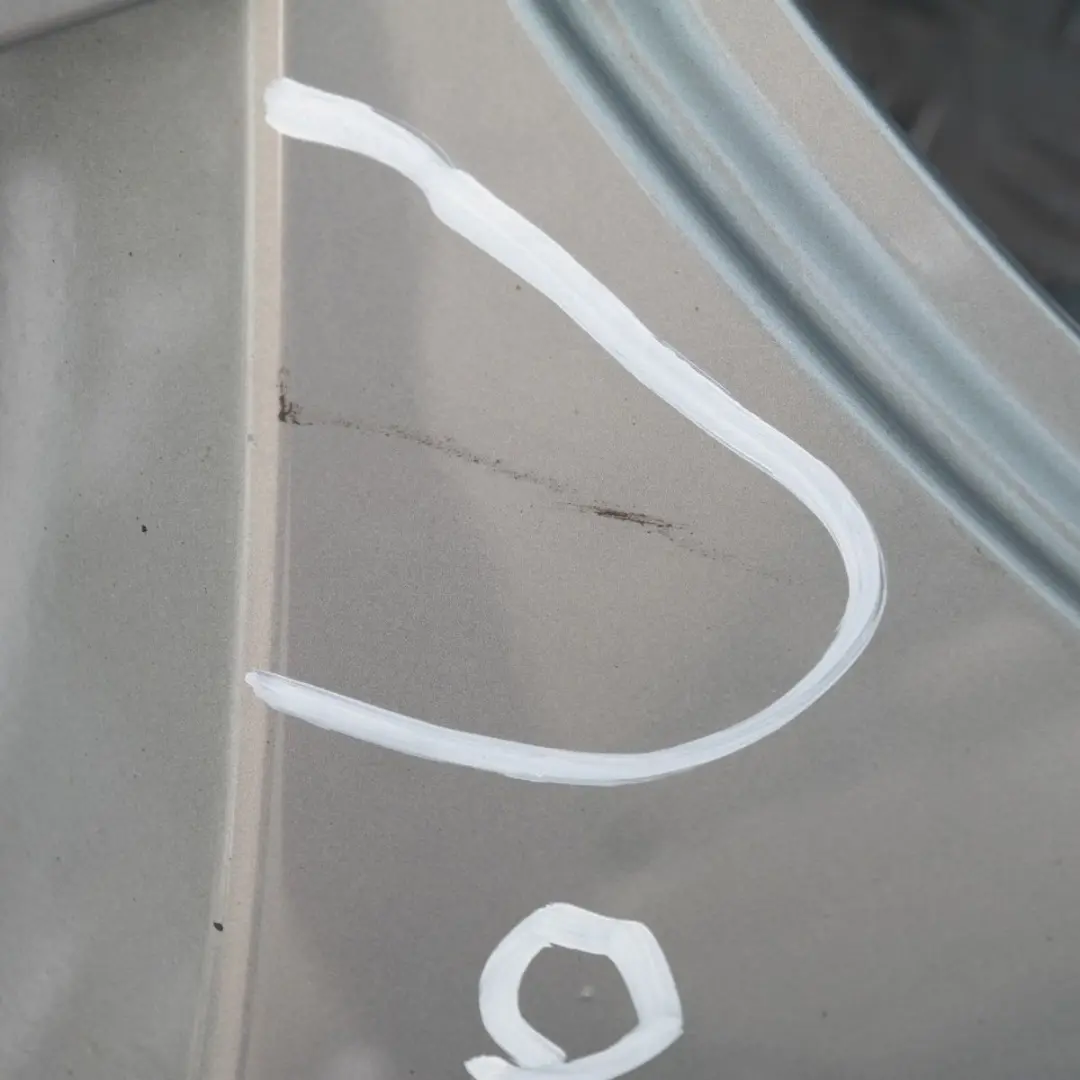 Klapa tył bagażnika arktis A34 do BMW E90 o numerze 41627151491 BMW E90 Klapa tył bagażnika arktis A34 - SKU 7151491-AM1 - Numer Części 41627151491