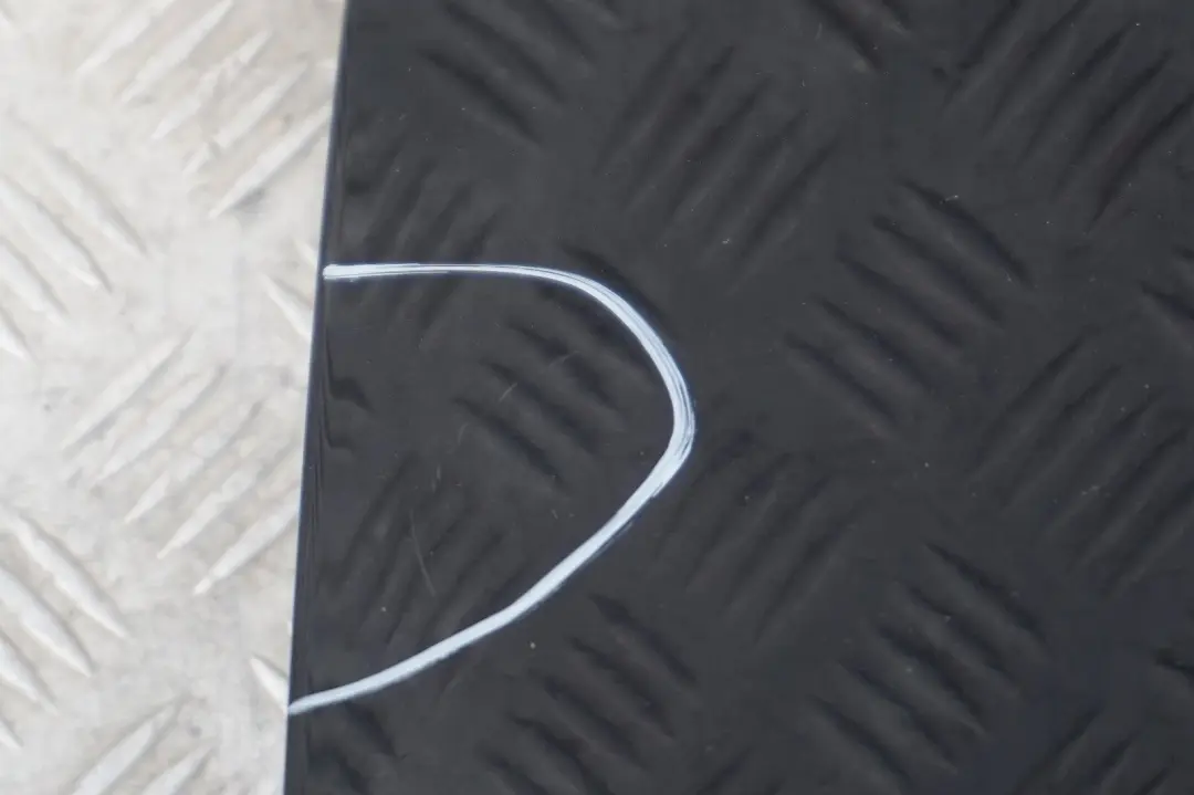 Klapa tylna tył bagażnika carbonschwarz do BMW E90 o numerze 7151491 BMW E90 Klapa tylna tył bagażnika carbonschwarz - SKU 7151491-CAR - Numer Części 7151491