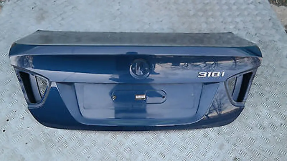 Boot Trunk Lid Tailgate Bootlid MYSTIC BLAU BLUE to BMW 3 SERIES 1 E90 Saloon Rear with Part number 41627151491 BMW 3 SERIES 1 E90 Saloon Rear Boot Trunk Lid Tailgate Bootlid MYSTIC BLAU BLUE - SKU 7151491-MYS1 - Part number 41627151491