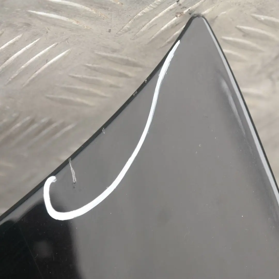 Klapa tylna tył bagażnika schwarz II 668 do BMW E90 o numerze 7151491 BMW E90 Klapa tylna tył bagażnika schwarz II 668 - SKU 7151491-SCH5 - Numer Części 7151491