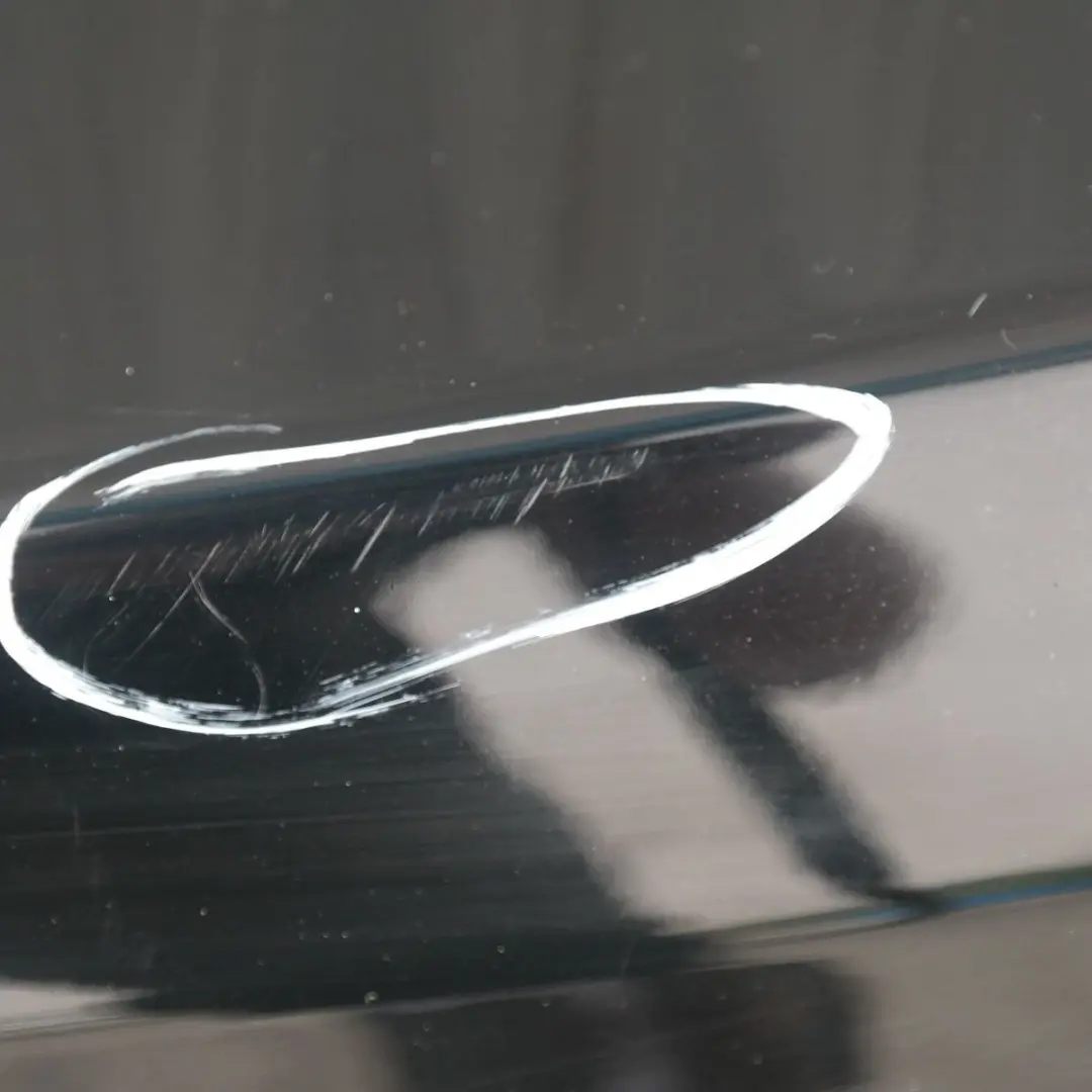 Klapa tylna tył bagażnika schwarz II 668 do BMW E90 o numerze 7151491 BMW E90 Klapa tylna tył bagażnika schwarz II 668 - SKU 7151491-SCH5 - Numer Części 7151491