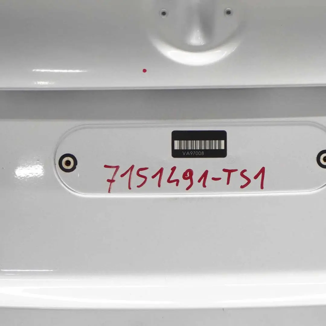 Trunk Lid Tailgate Boot Lid Titansilber Titan Silver Metallic - 354 to BMW E90 with Part number 7151491 BMW E90 Trunk Lid Tailgate Boot Lid Titansilber Titan Silver Metallic - 354 - SKU 7151491-TS1 - Part number 7151491