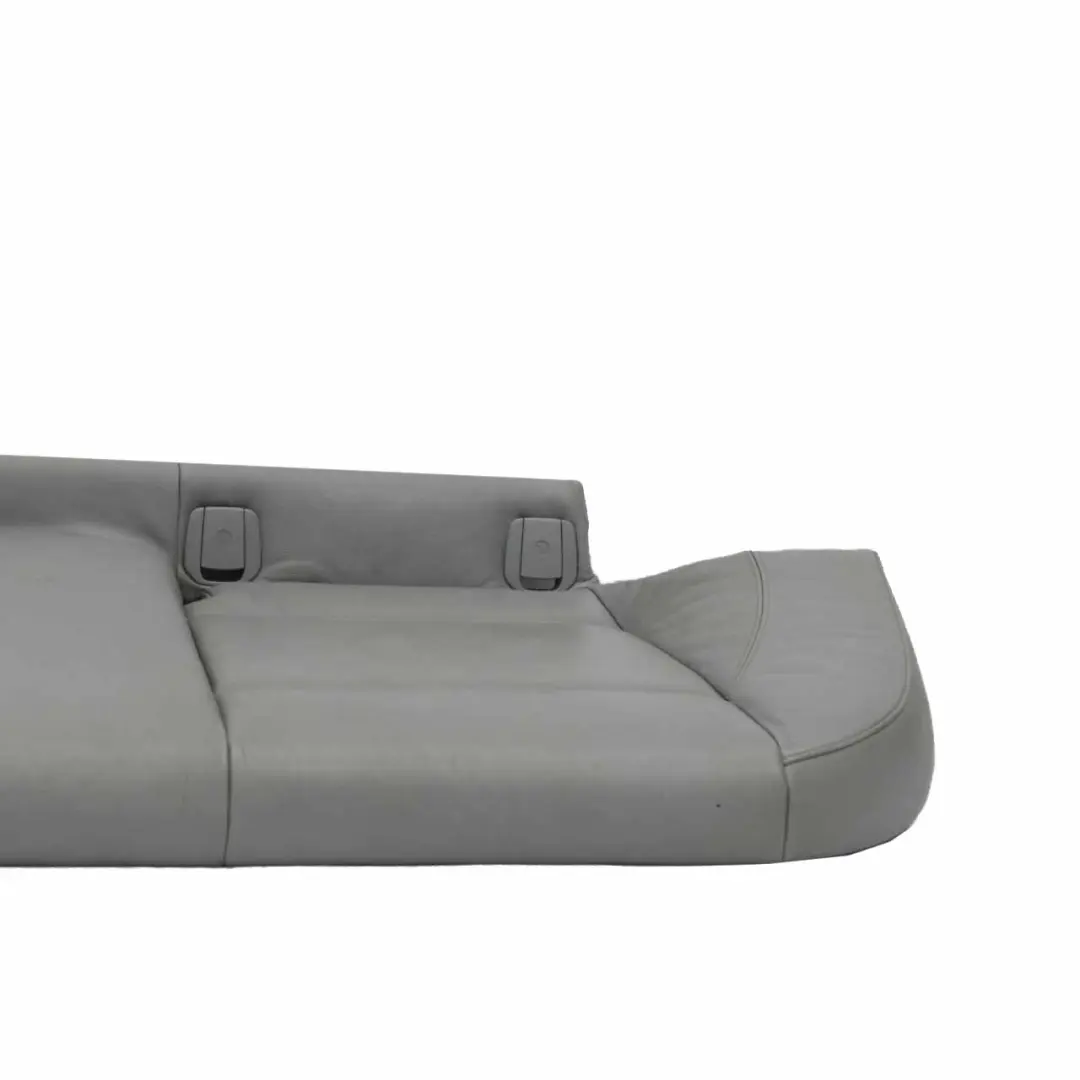 Reference Siege Arriere Cuir Gris Alaska Gris pour BMW E87 à propos du numéro de pièce 7151628 BMW E87 Reference Siege Arriere Cuir Gris Alaska Gris - SKU 7151628 - Numéro de pièce 7151628