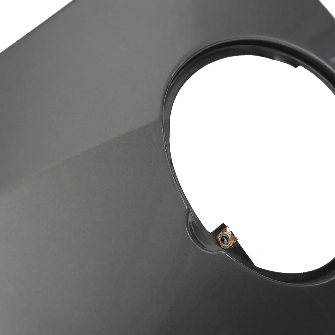 Parafango posteriore destro Grigio Sterlinggrau - 472 per BMW Z4 E85 con numero di parte 7151640 BMW Z4 E85 Parafango posteriore destro Grigio Sterlinggrau - 472 - SKU 7151640-STG1 - Numero di parte 7151640