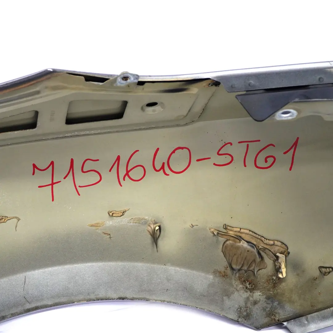 Aile Panneau d'aile arrière côté droit Sterlinggrau Grey - 472 pour BMW Z4 E85 à propos du numéro de pièce 7151640 BMW Z4 E85 Aile Panneau d'aile arrière côté droit Sterlinggrau Grey - 472 - SKU 7151640-STG1 - Numéro de pièce 7151640