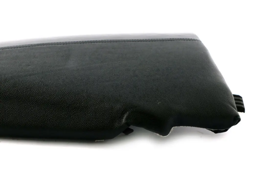 Sedile posteriore sinistro Pannello laterale laterale in pelle nera per BMW E87 con numero di parte 7151667 BMW E87 Sedile posteriore sinistro Pannello laterale laterale in pelle nera - SKU 7151667 - Numero di parte 7151667