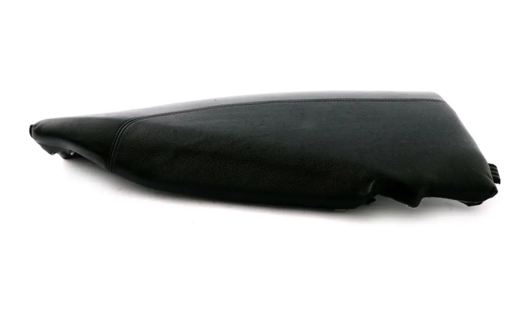 Sedile posteriore sinistro Pannello laterale laterale in pelle nera per BMW E87 con numero di parte 7151667 BMW E87 Sedile posteriore sinistro Pannello laterale laterale in pelle nera - SKU 7151667 - Numero di parte 7151667