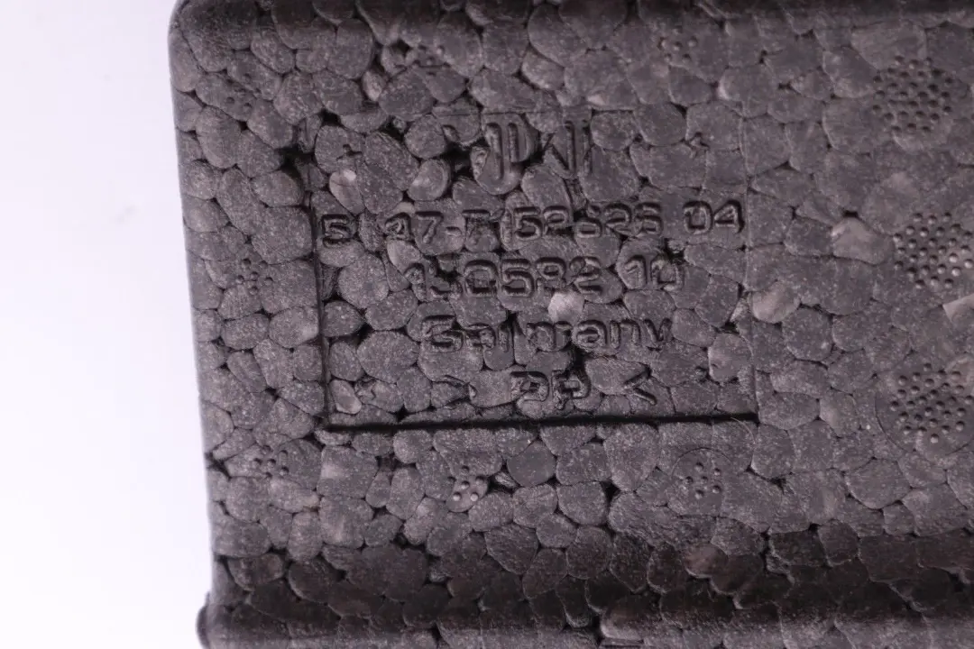 Insertion de mousse dans le coffre droit pour Mini Cabrio R52 à propos du numéro de pièce 7152626 Mini Cabrio R52 Insertion de mousse dans le coffre droit - SKU 7152626 - Numéro de pièce 7152626