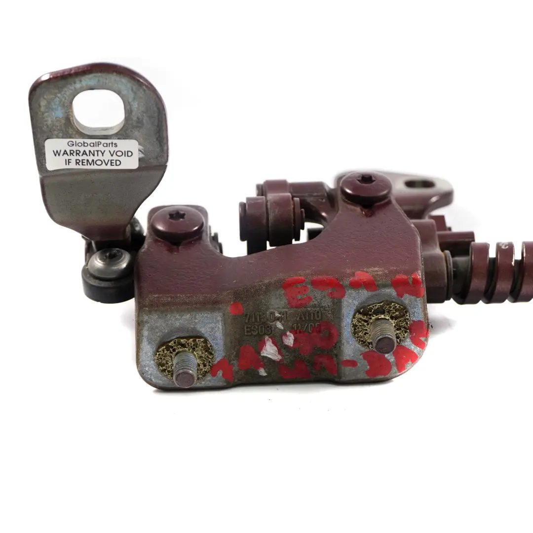 Scharnier Heckklappe Links Barberarot Barbera Rot - A39 7119041 für BMW E91 Touring mit Teilenummer 7152675 BMW E91 Touring Scharnier Heckklappe Links Barberarot Barbera Rot - A39 7119041 - SKU 7152675-BAR - Teilenummer 7152675