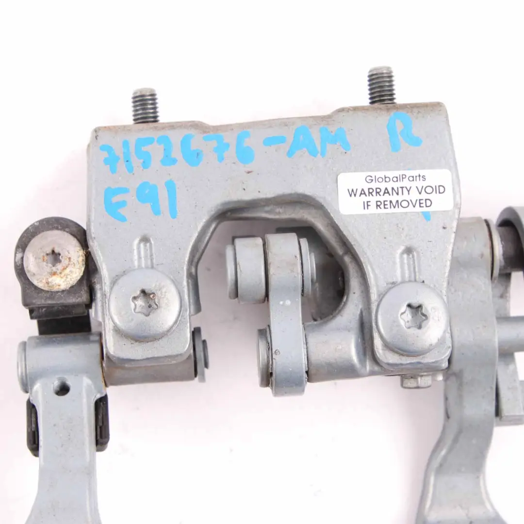 Trunk Lid Hinge Boot Rear Right O/S Arktis Arctic Metallic A34 7119042 to BMW E91 with Part number 7152676 BMW E91 Trunk Lid Hinge Boot Rear Right O/S Arktis Arctic Metallic A34 7119042 - SKU 7152676-AM - Part number 7152676