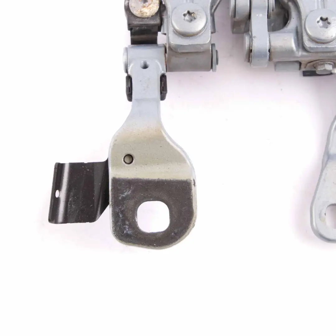 Trunk Lid Hinge Boot Rear Right O/S Arktis Arctic Metallic A34 7119042 to BMW E91 with Part number 7152676 BMW E91 Trunk Lid Hinge Boot Rear Right O/S Arktis Arctic Metallic A34 7119042 - SKU 7152676-AM - Part number 7152676