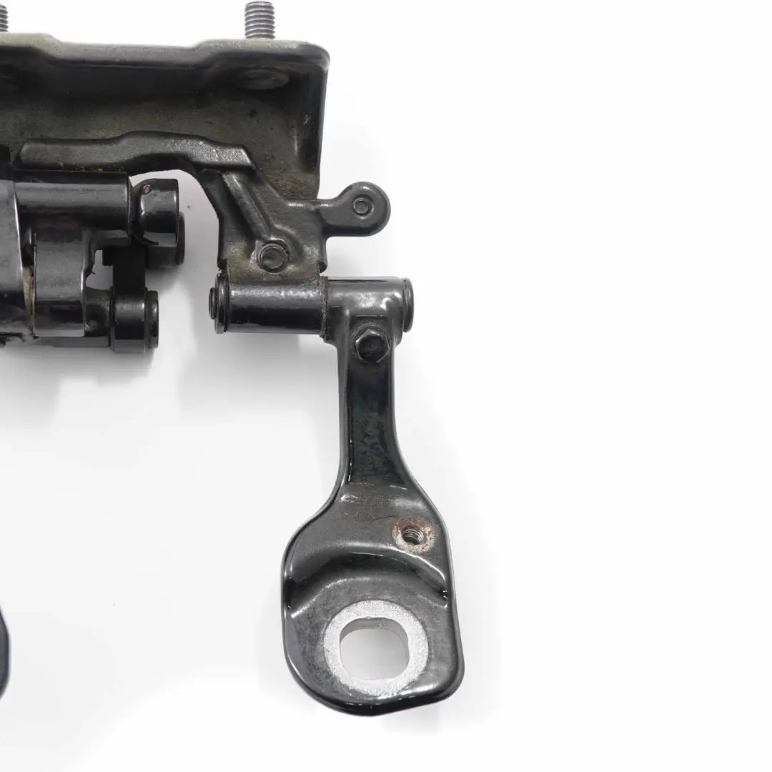 Cerniera portellone posteriore Coperchio destro Nero 7119042 per BMW E91 Touring con numero di parte 7152676 BMW E91 Touring Cerniera portellone posteriore Coperchio destro Nero 7119042 - SKU 7152676-BS - Numero di parte 7152676