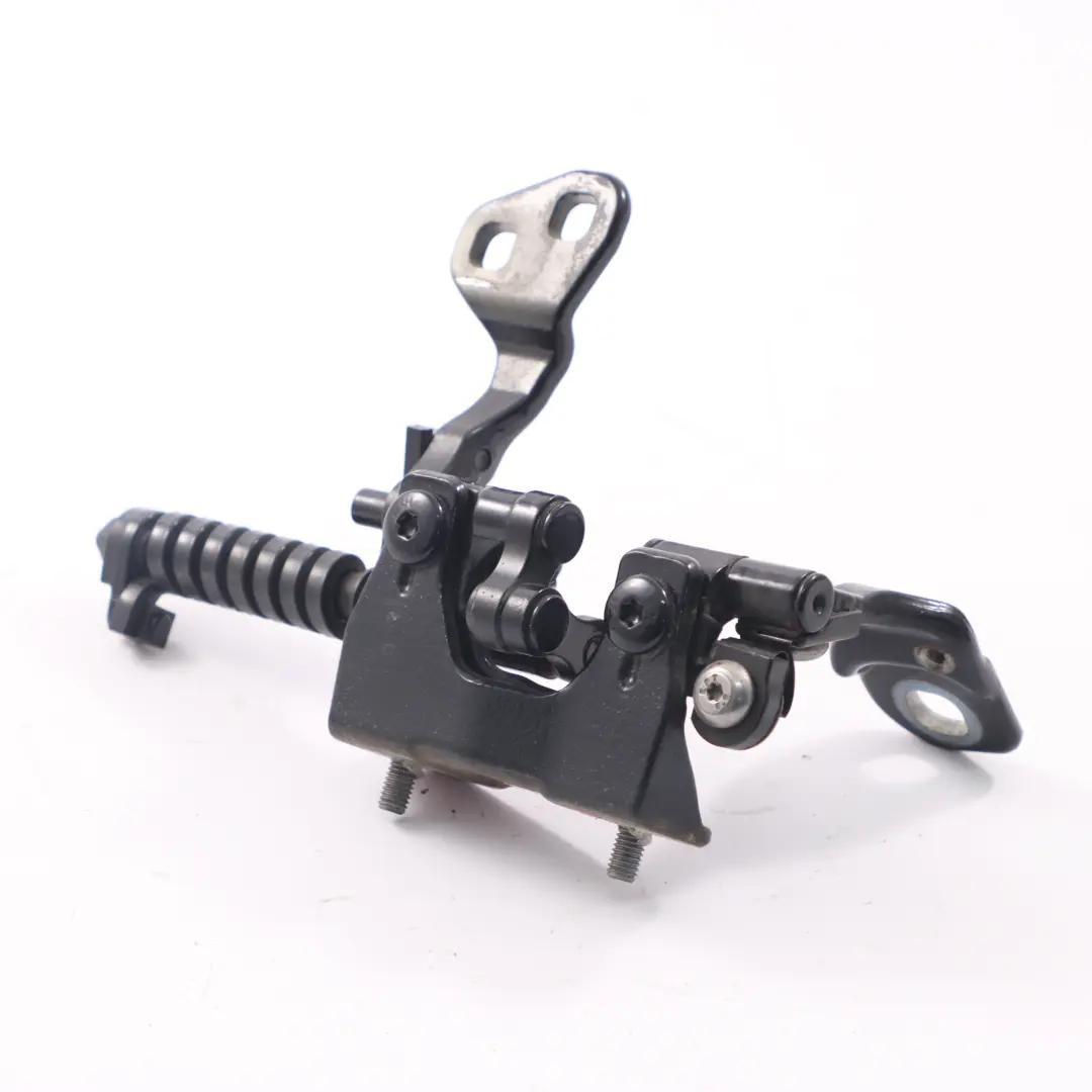 Maletero Tapa Portón Trasero Bisagra Derecha Carbono Negro - 416 7119042 para BMW E91 con número de pieza 7152676 BMW E91 Maletero Tapa Portón Trasero Bisagra Derecha Carbono Negro - 416 7119042 - SKU 7152676-CAR - Número de pieza 7152676