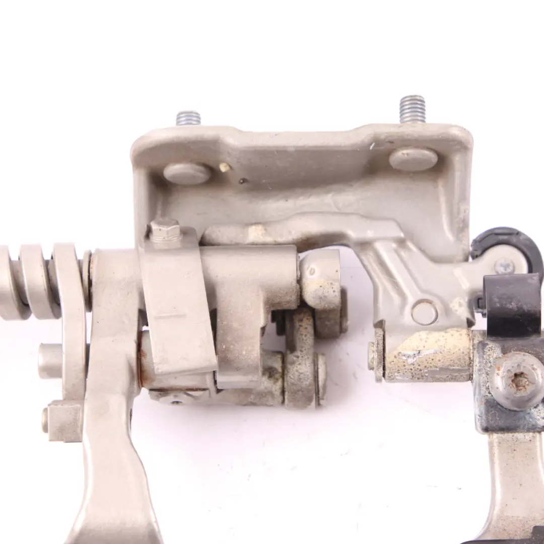 Trunk Lid Hinge Boot Rear Right O/S Platinbronze Bronze A53 7119042 to BMW E91 with Part number 7152676 BMW E91 Trunk Lid Hinge Boot Rear Right O/S Platinbronze Bronze A53 7119042 - SKU 7152676-PB - Part number 7152676