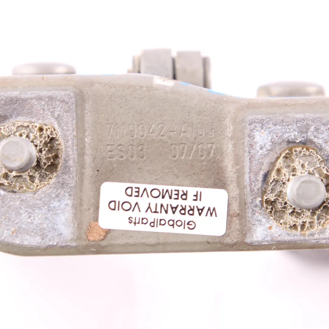 Trunk Lid Hinge Boot Rear Right O/S Platinbronze Bronze A53 7119042 to BMW E91 with Part number 7152676 BMW E91 Trunk Lid Hinge Boot Rear Right O/S Platinbronze Bronze A53 7119042 - SKU 7152676-PB - Part number 7152676