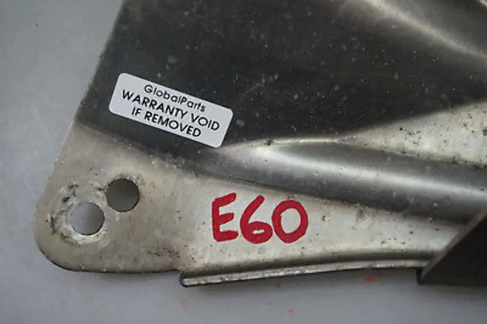 BMW E60 E61 Front Left Wheel Arch Liner Bracket Covering - SKU 7152819-1 - Part number 7152819
