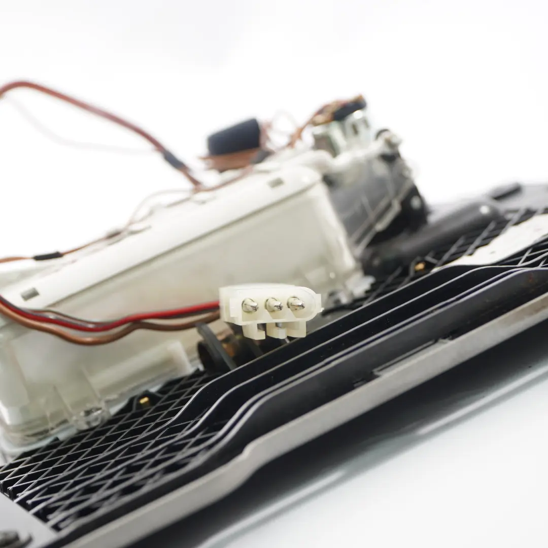 Centre Console Ashtray Module Carrier Wood Vavona Grau Grey to BMW E65 E66 with Part number 7152857 BMW E65 E66 Centre Console Ashtray Module Carrier Wood Vavona Grau Grey - SKU 7152857 - Part number 7152857