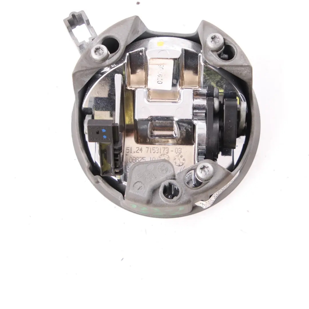 Zamek Klamka Klapy Bagażnika Tył do BMW E81 E87 Logo o numerze 7153173 BMW E81 E87 Logo Zamek Klamka Klapy Bagażnika Tył - SKU 7153173-1 - Numer Części 7153173