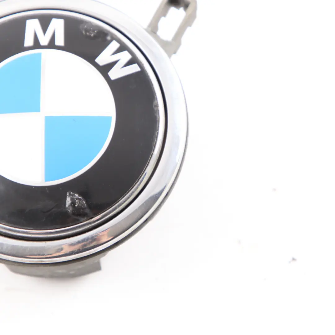 Boot Lid Badge BMW E81 E87 3 Trunk Tailgate Emblem Button Opening Handle to with Part number 7153173 Boot Lid Badge BMW E81 E87 3 Trunk Tailgate Emblem Button Opening Handle - SKU 7153173-3 - Part number 7153173