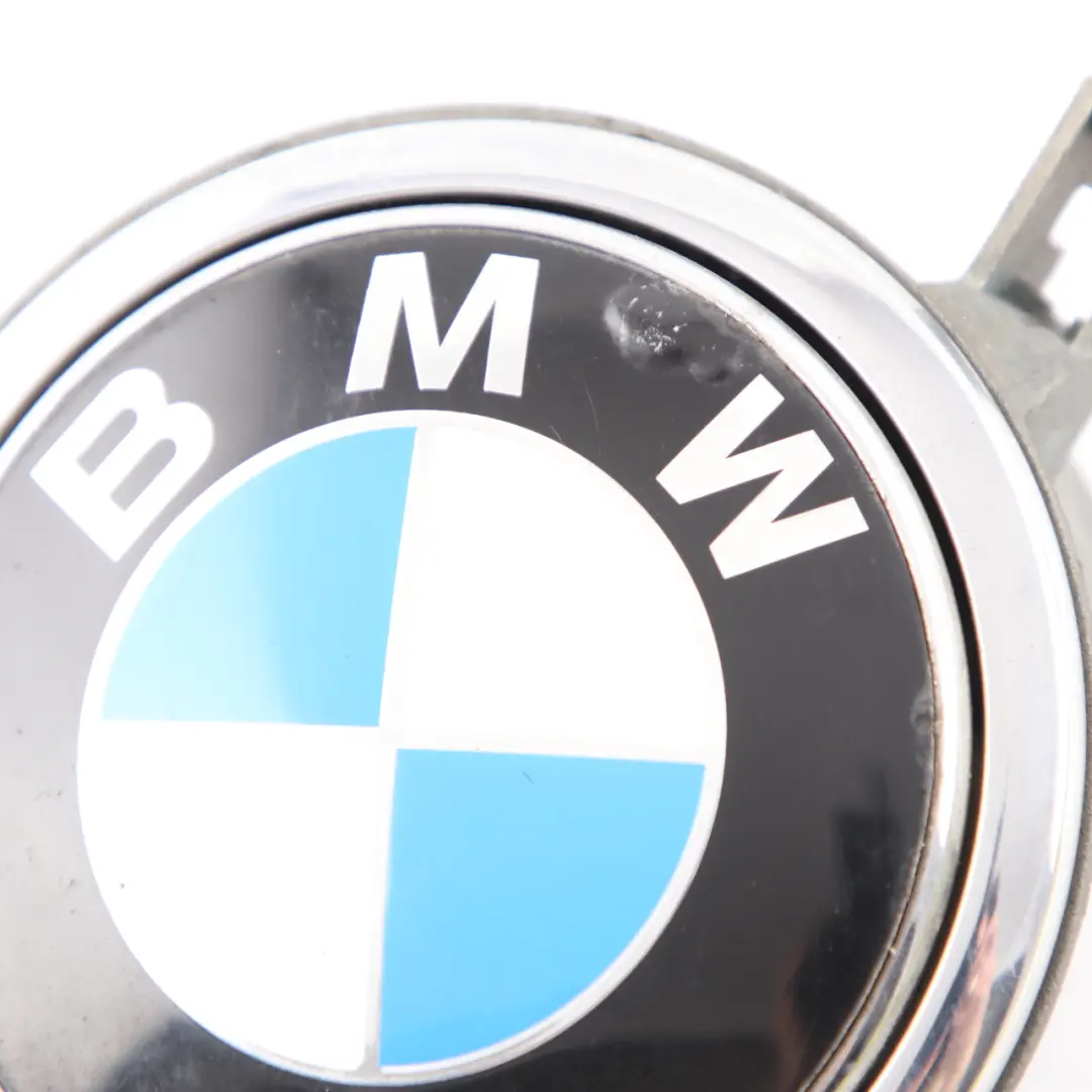 Boot Lid Badge BMW E81 E87 3 Trunk Tailgate Emblem Button Opening Handle to with Part number 7153173 Boot Lid Badge BMW E81 E87 3 Trunk Tailgate Emblem Button Opening Handle - SKU 7153173-3 - Part number 7153173