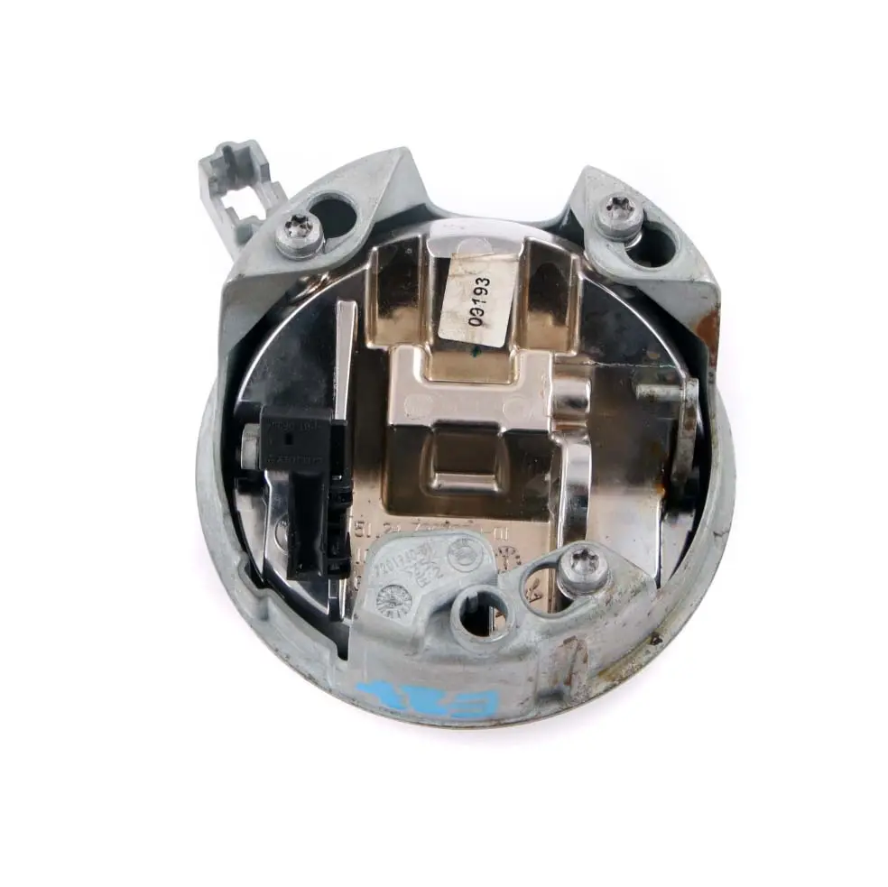 Botón Con Emblema LCI Para Portón Trasero Apertura para BMW E81 E87 E87N con número de pieza 7153173 BMW E81 E87 E87N Botón Con Emblema LCI Para Portón Trasero Apertura - SKU 7153173 - Número de pieza 7153173