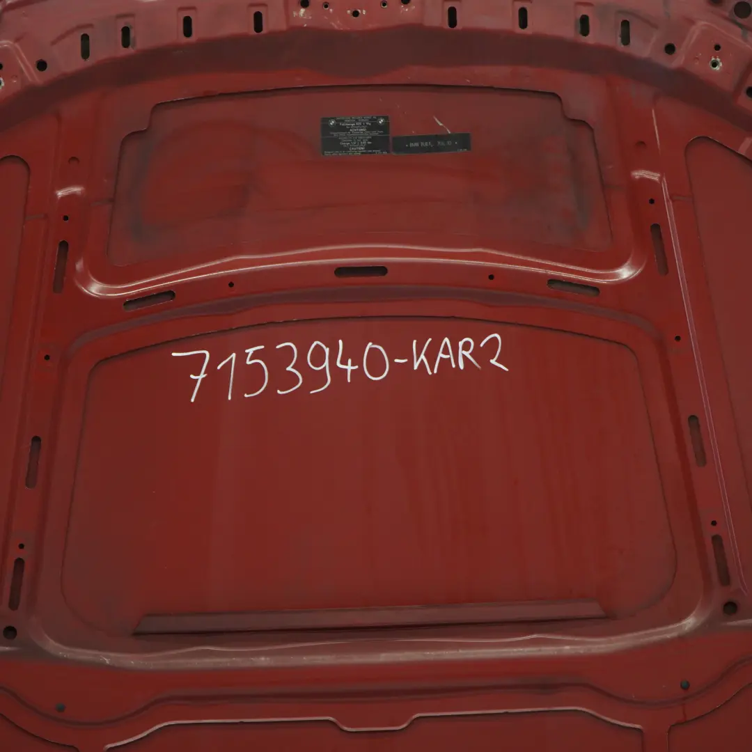 Maska Pokrywa Silnika Karmesinrot do BMW E90 E91 LCI o numerze 7153940 BMW E90 E91 LCI Maska Pokrywa Silnika Karmesinrot - SKU 7153940-KAR2 - Numer Części 7153940
