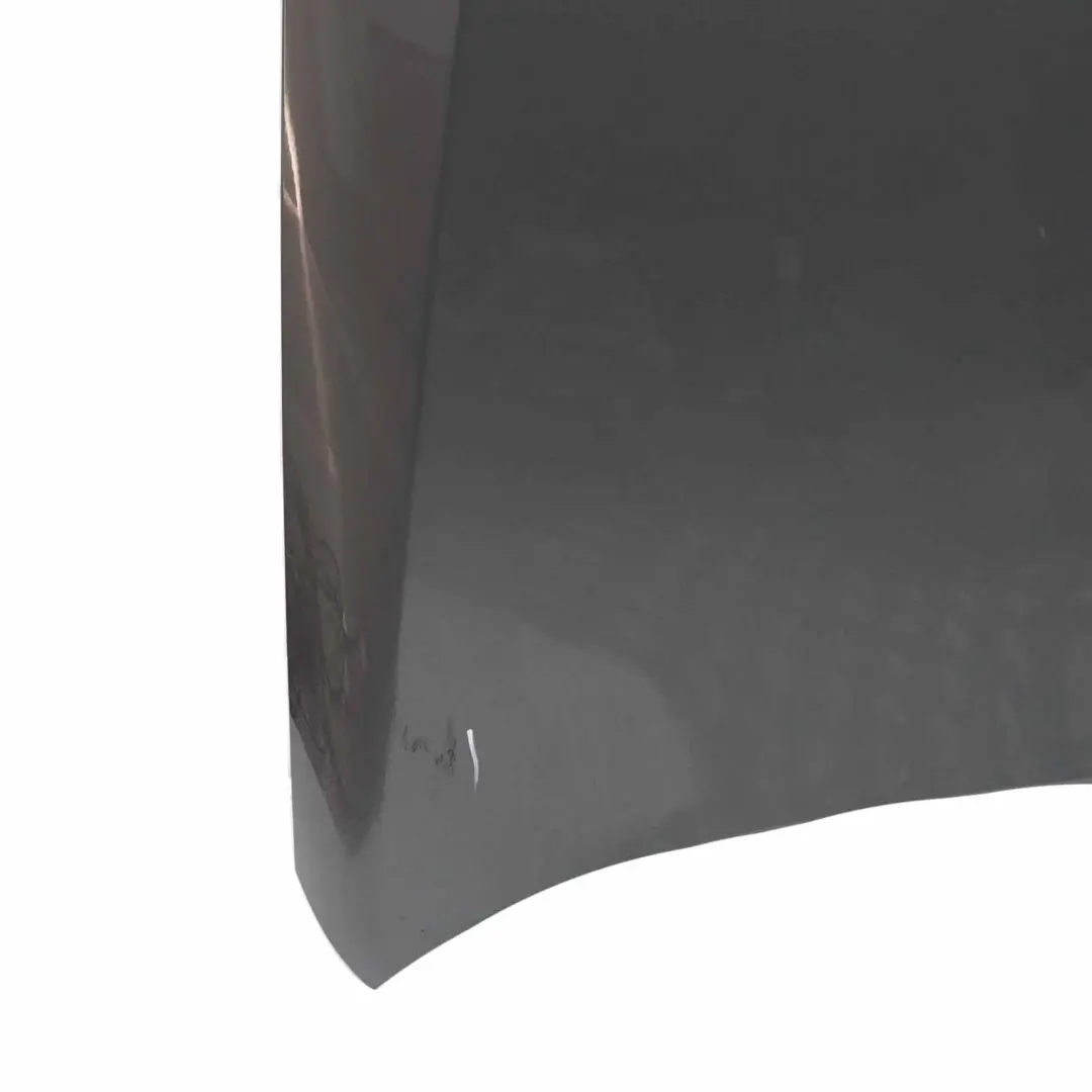 Maska Silnika Spacegrau Metallic - A52 do BMW E90 LCI o numerze 7153940 BMW E90 LCI Maska Silnika Spacegrau Metallic - A52 - SKU 7153940-SCG1 - Numer Części 7153940