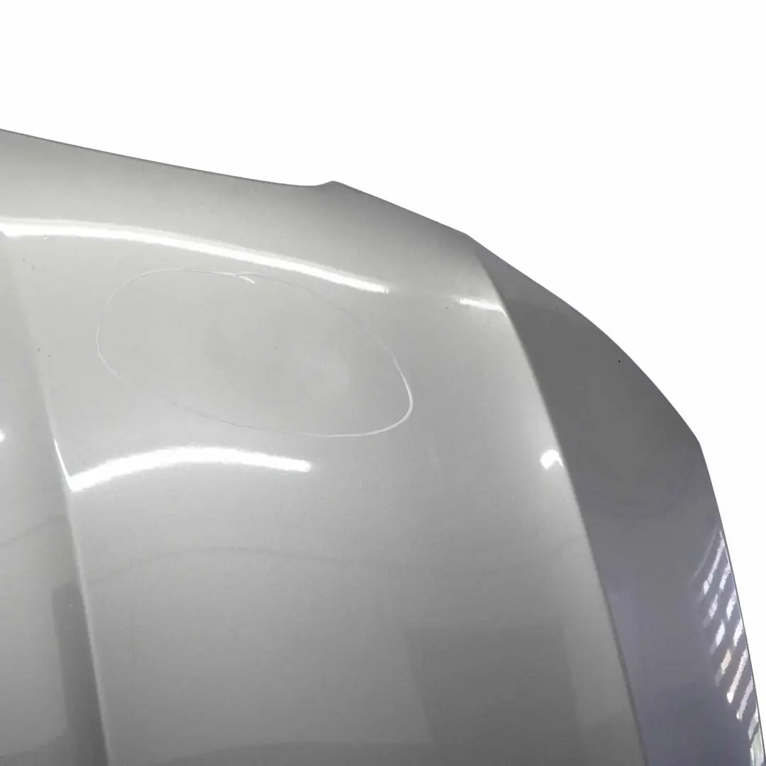 Maska Silnika Spacegrau Metallic - A52 do BMW E90 LCI o numerze 7153940 BMW E90 LCI Maska Silnika Spacegrau Metallic - A52 - SKU 7153940-SCG1 - Numer Części 7153940