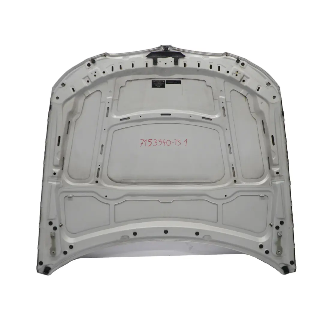 Maska Pokrywa Silnika Titansilber do BMW E90 E91 LCI o numerze 7153940 BMW E90 E91 LCI Maska Pokrywa Silnika Titansilber - SKU 7153940-TS1 - Numer Części 7153940