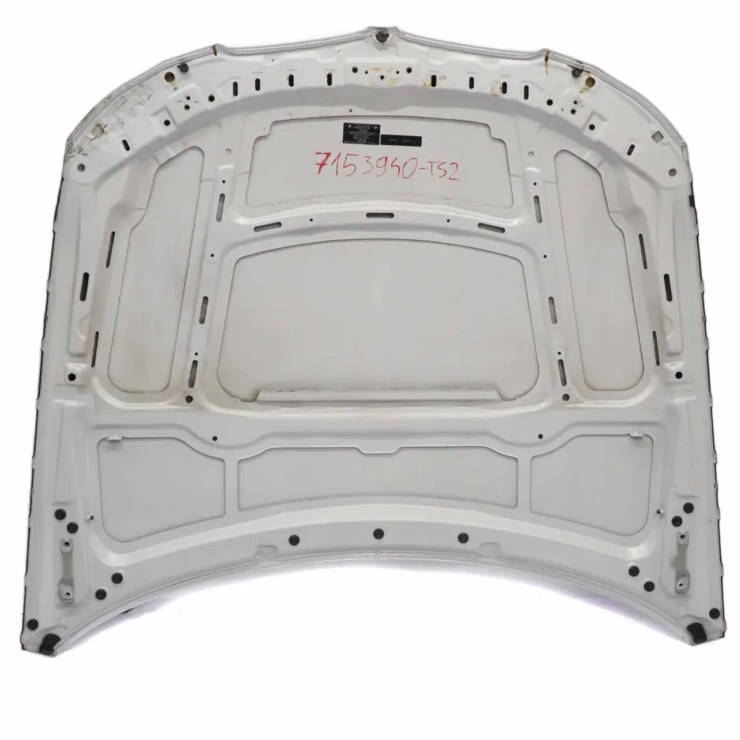 Maska Pokrywa Silnika Titansilber do BMW E90 E91 LCI o numerze 7153940 BMW E90 E91 LCI Maska Pokrywa Silnika Titansilber - SKU 7153940-TS2 - Numer Części 7153940