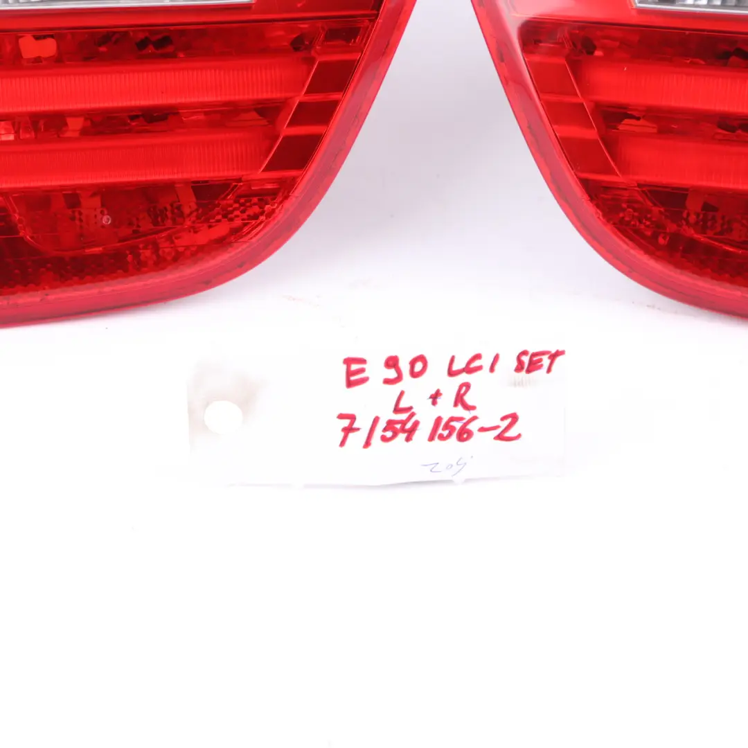 Luz Trasera Tapa Maletero Portón Trasero Derecha Izquierda Set para BMW E90 Berlina con número de pieza 7154156 BMW E90 Berlina Luz Trasera Tapa Maletero Portón Trasero Derecha Izquierda Set - SKU 7154156-2 - Número de pieza 7154156
