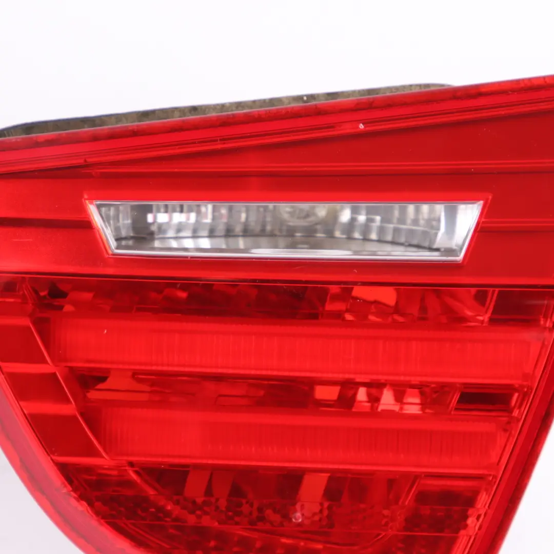 BMW E90 LCI Saloon Feu Arrière de Couvercle de Coffre Hayon Droite Gauche N/ Set - SKU 7154156-2 - Numéro de pièce 7154156