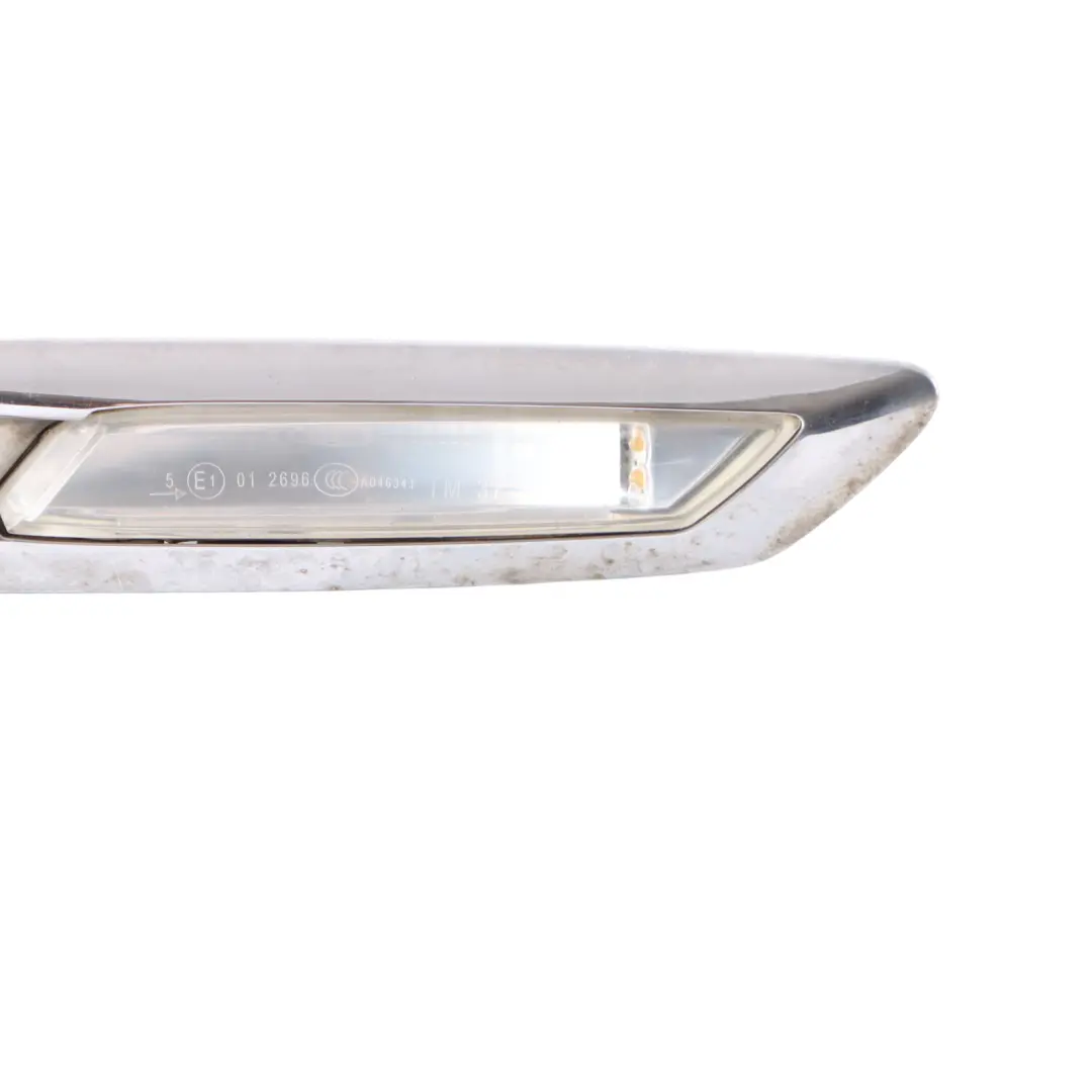 Kierunkowskaz Błotnika Przedni Prawy Przód do BMW F10 F11 o numerze 7154168 BMW F10 F11 Kierunkowskaz Błotnika Przedni Prawy Przód - SKU 7154168 - Numer Części 7154168