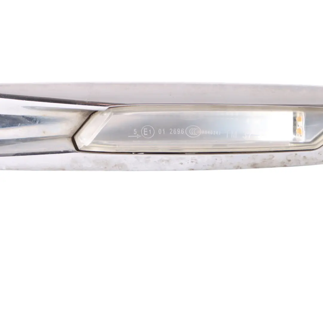 Indicatore di direzione BMW F10 F11 Parafango anteriore destro Segnale per con numero di parte 7154168 Indicatore di direzione BMW F10 F11 Parafango anteriore destro Segnale - SKU 7154168 - Numero di parte 7154168