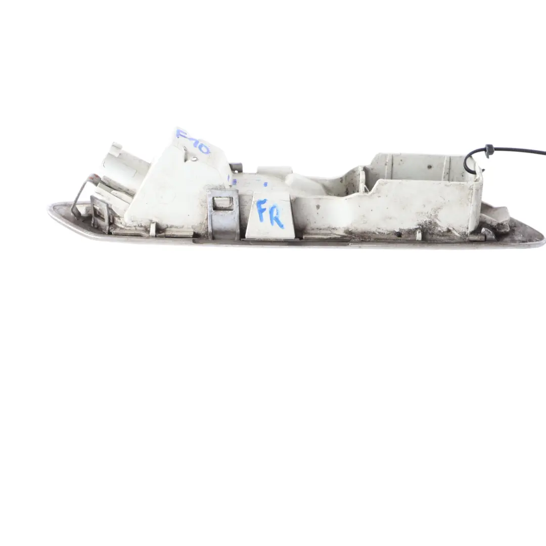 Lampe Indicateur BMW F10 F11 Aile Avant Droite Signal pour à propos du numéro de pièce 7154168 Lampe Indicateur BMW F10 F11 Aile Avant Droite Signal - SKU 7154168 - Numéro de pièce 7154168