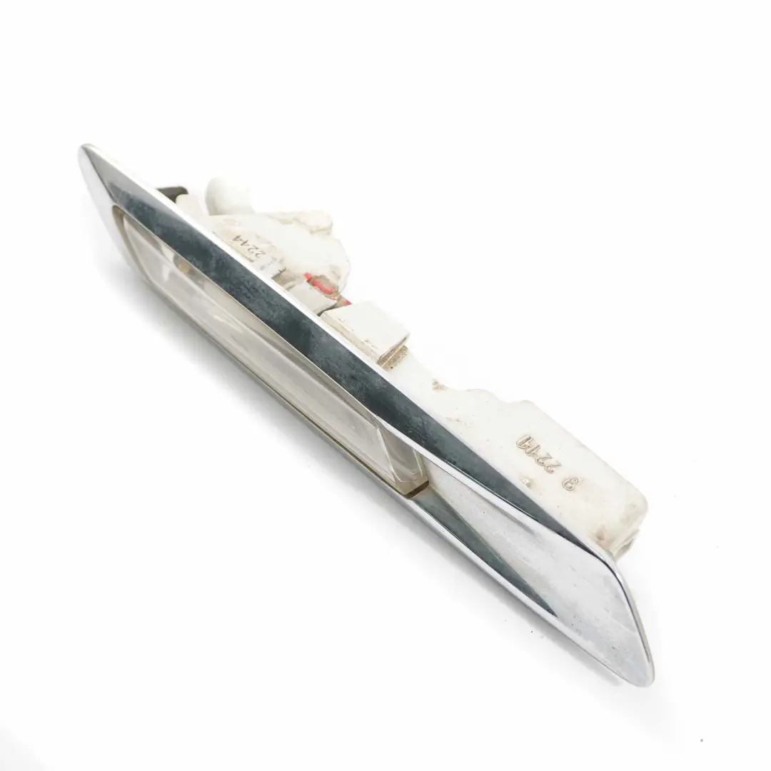 Indicateur latéral BMW F10 F11 Feux clignotants blanc gauche pour à propos du numéro de pièce 7154169 Indicateur latéral BMW F10 F11 Feux clignotants blanc gauche - SKU 7154169-1 - Numéro de pièce 7154169