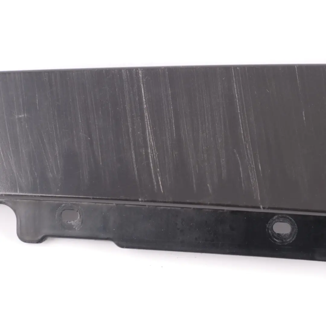 BMW E87 Acabado Marco Ventana Pilar B Delantero Izquierdo Shadow Line - SKU 7154309-2 - Número de pieza 7154309